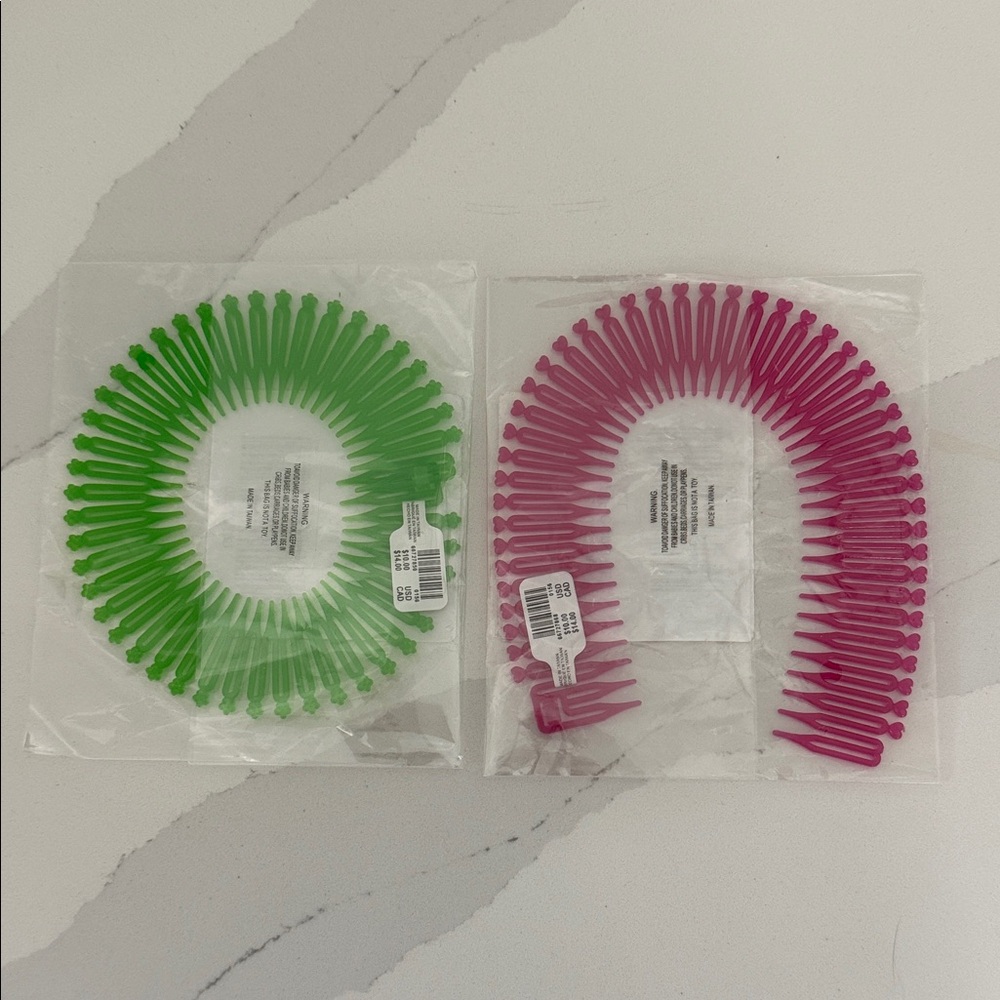 Urban outfitters stretch combs pink heart and green flower